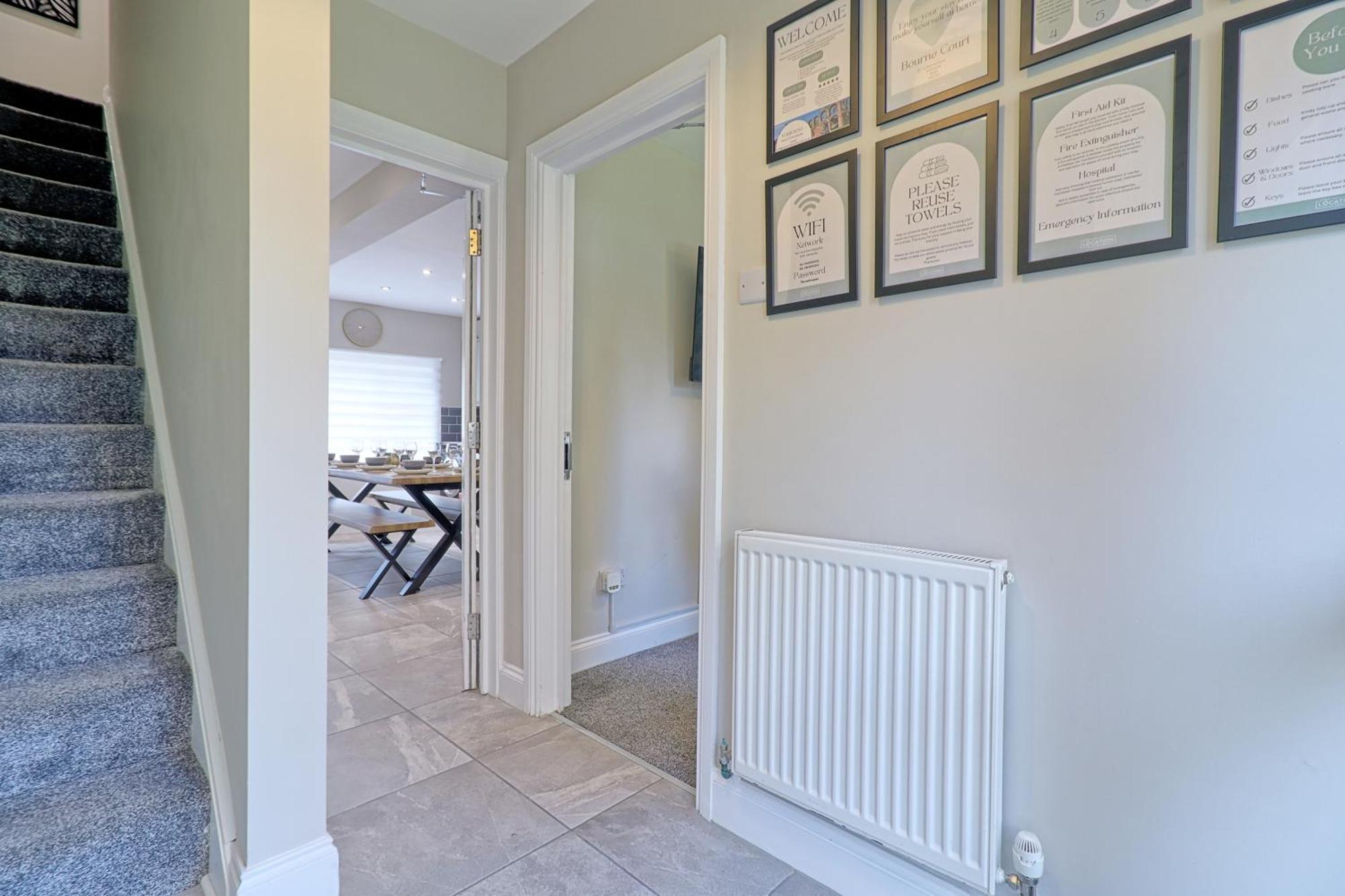 - 5 Bedrooms - Sleeps 10 - Long Term - Business - Contractors - Families Holiday home *