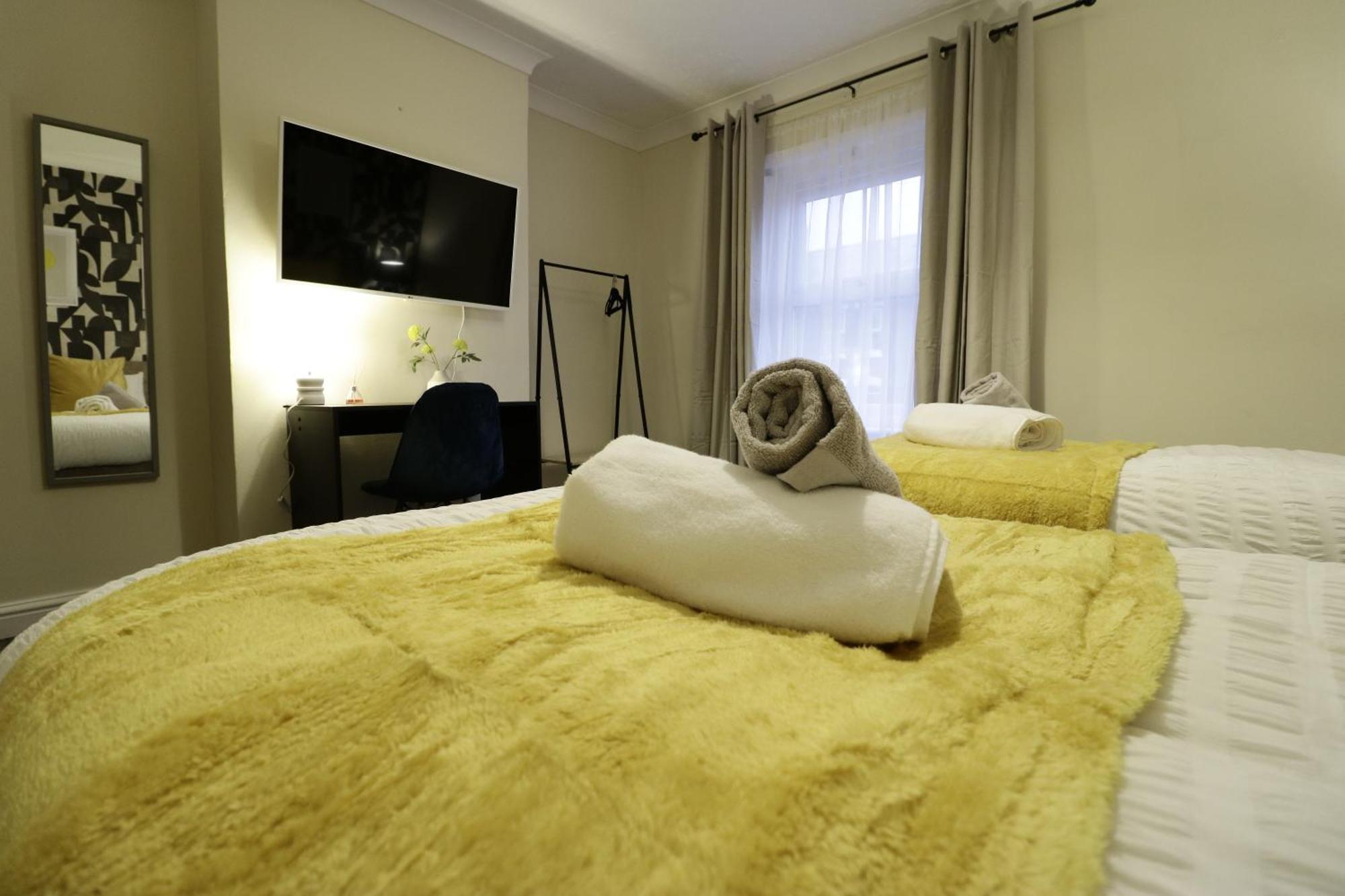 Holiday home Stylish & Cosy 2-bed House Train Station Hospital Garden Fast Wifi Colchester