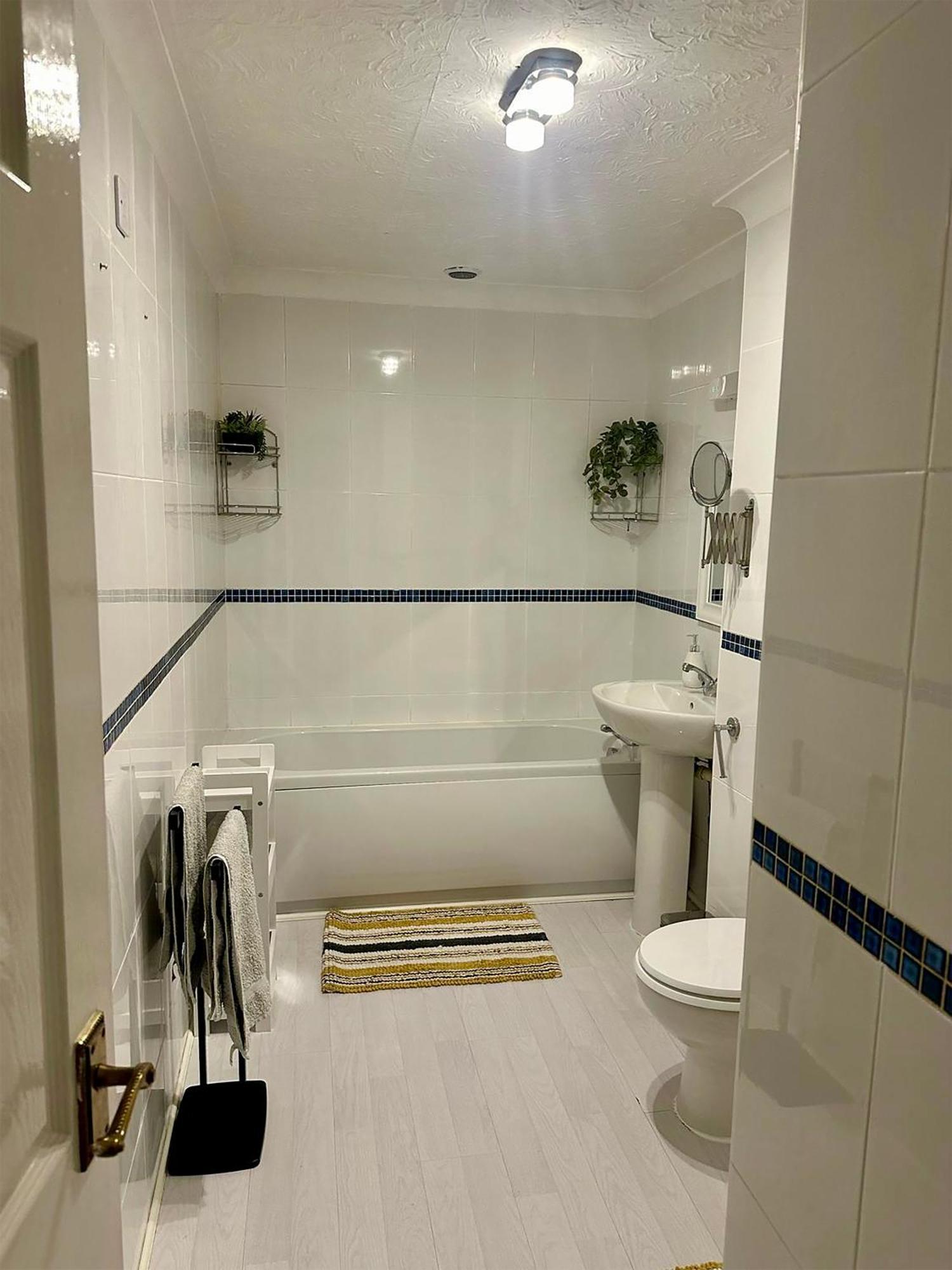 Apartment Cosy Ground Floor 2 Bedroom With Wifi And Lots Of Parking