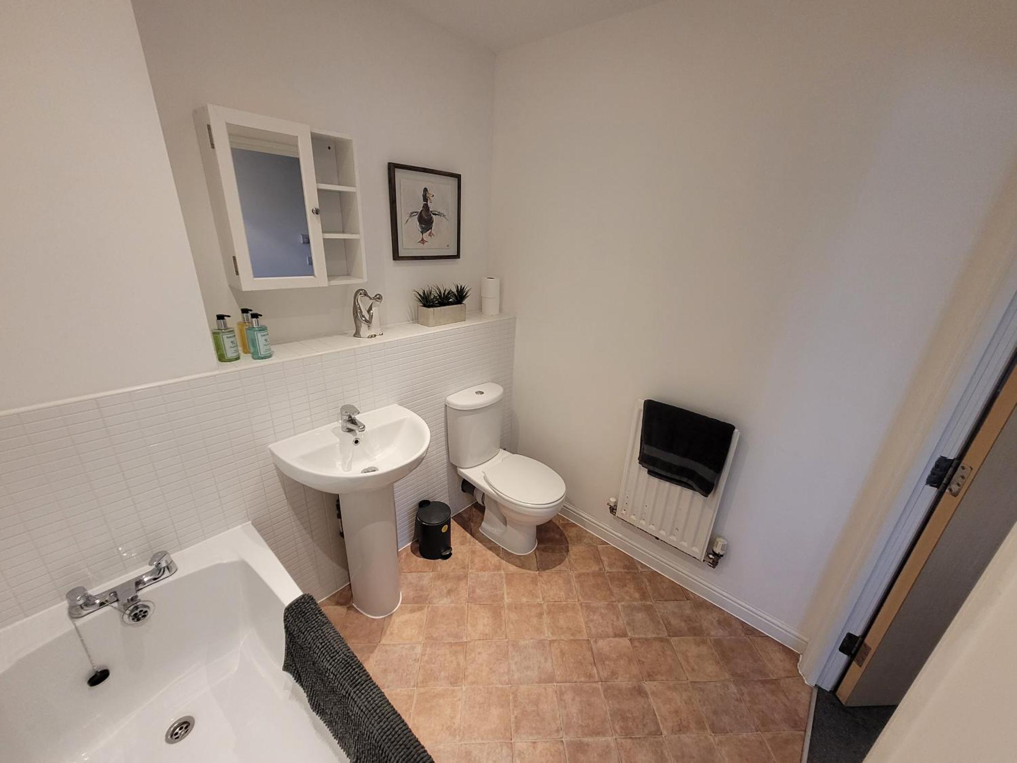 Catchpole Stays: Field View Near Centre Apartment