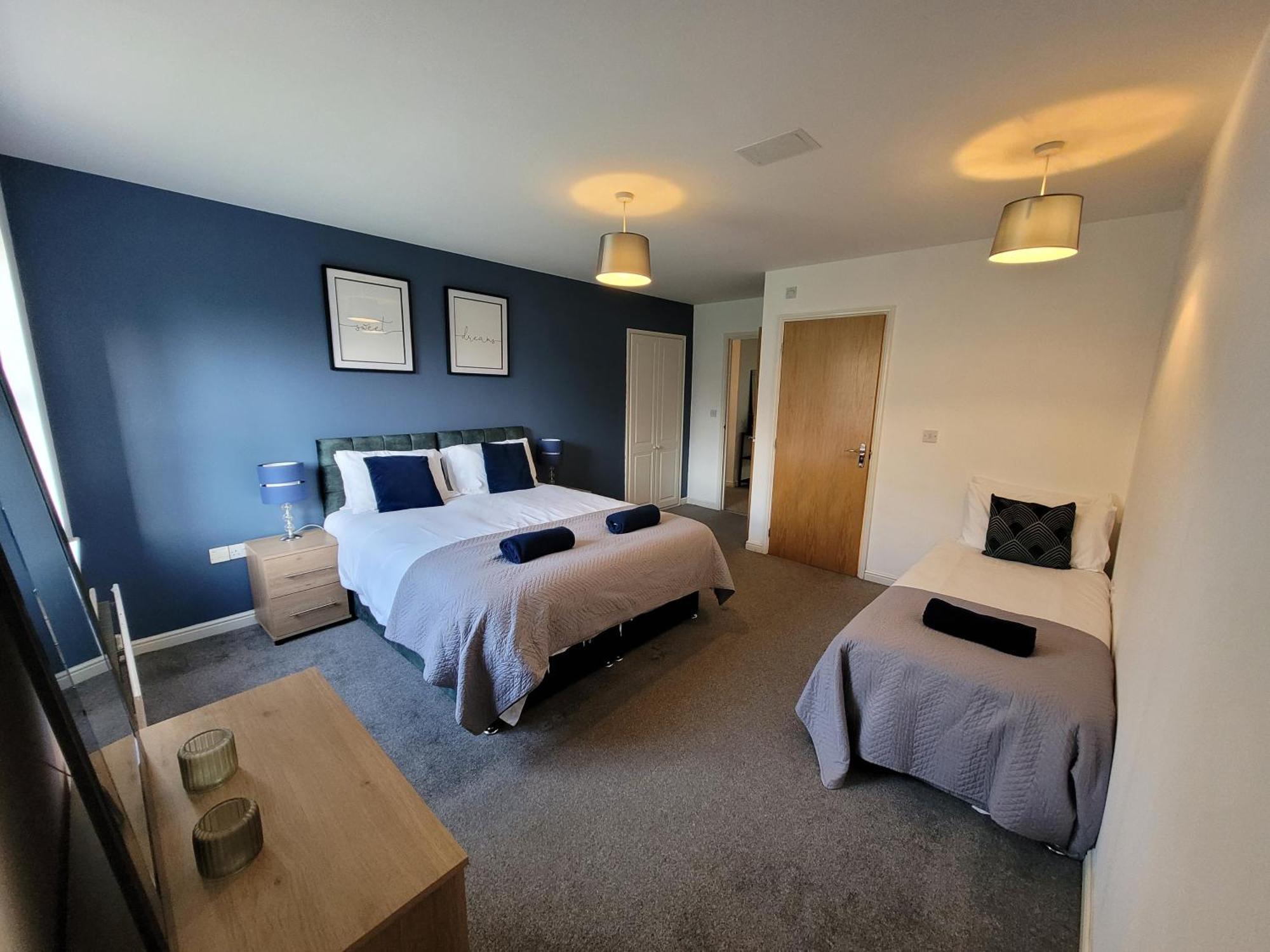 Catchpole Stays: Field View Near Centre Apartment *