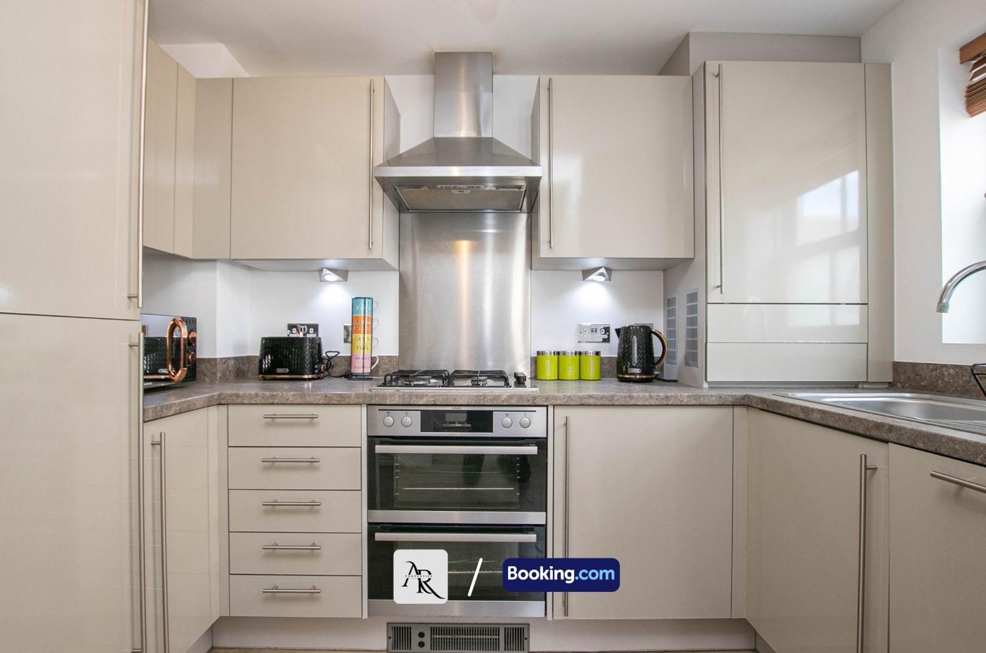 Cozy House By Ar Short Lets & Serviced Holiday home Colchester