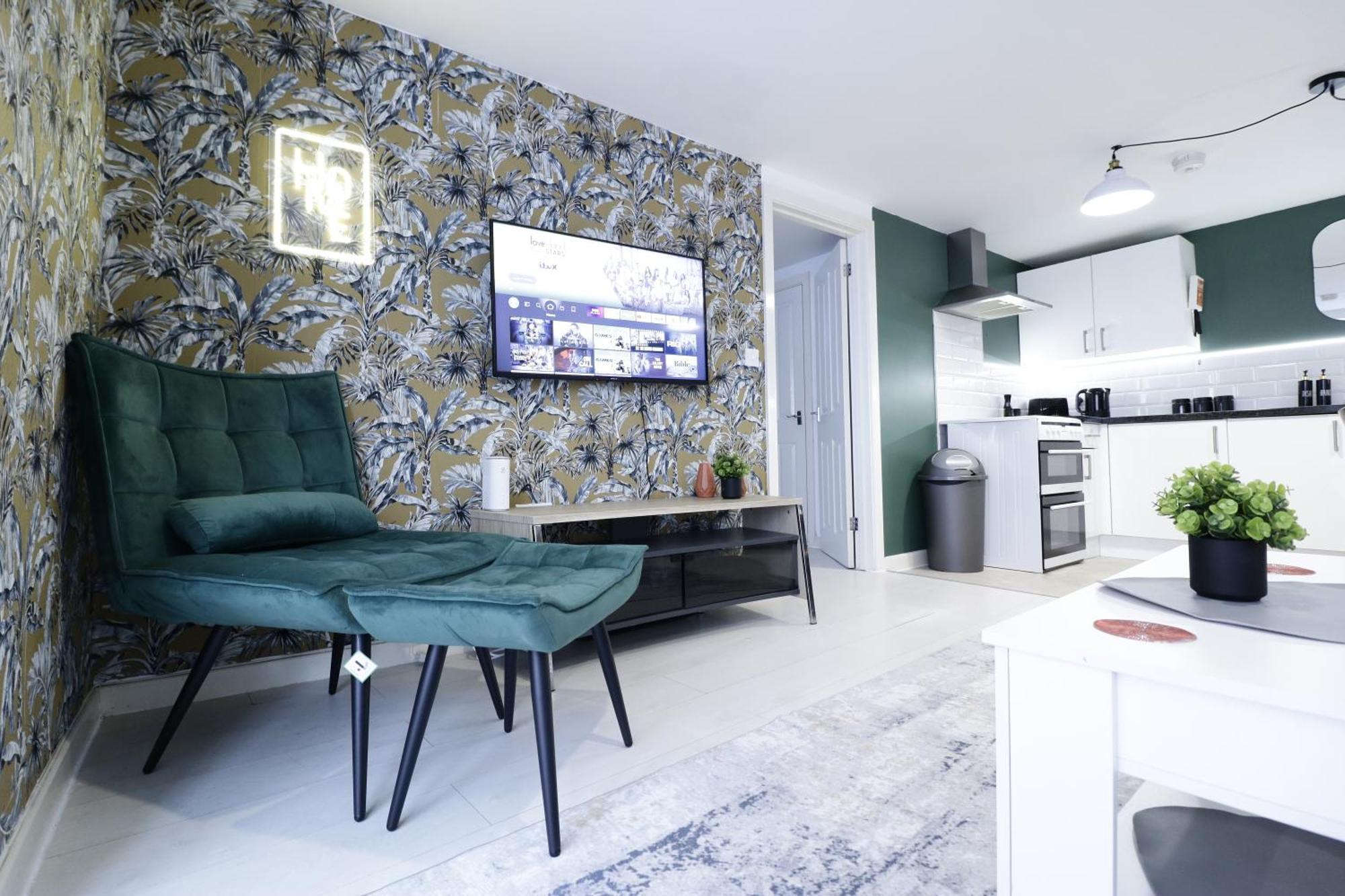 Entire Town Centre Free Parking Wifi Apartment Colchester