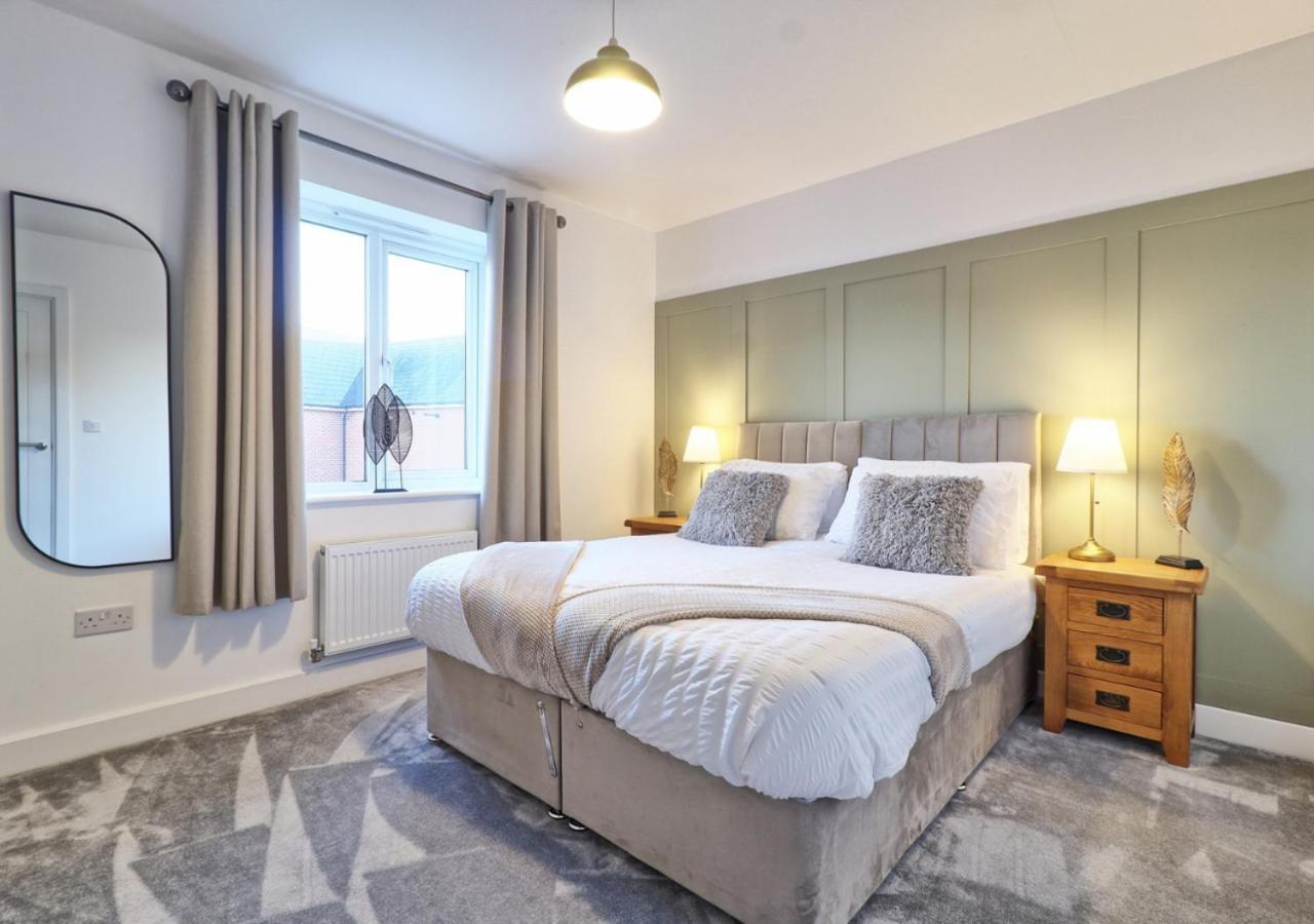 - 4 Bedroom - Sleeps 8 - Long Term - Business - Contractors - Families *