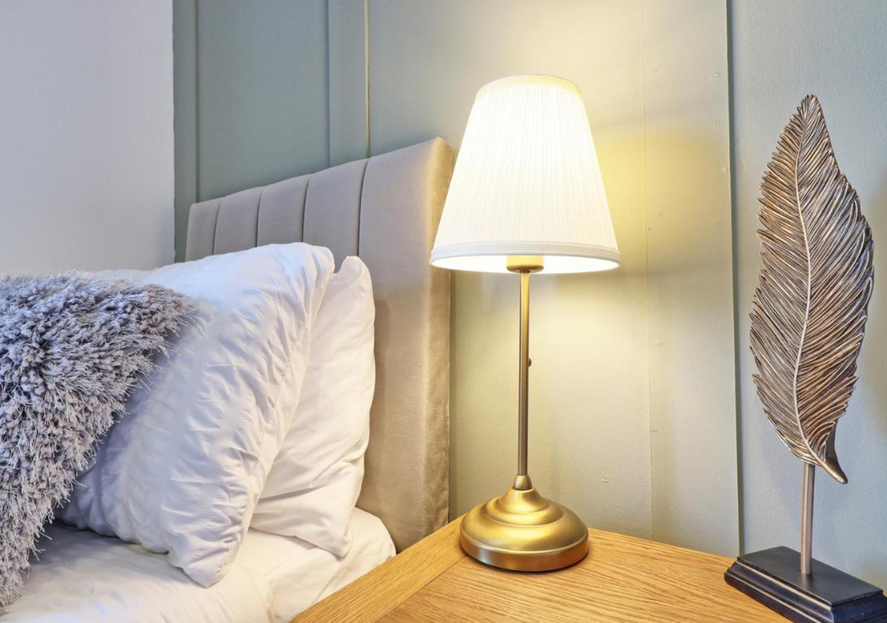 - 4 Bedroom - Sleeps 8 - Long Term - Business - Contractors - Families