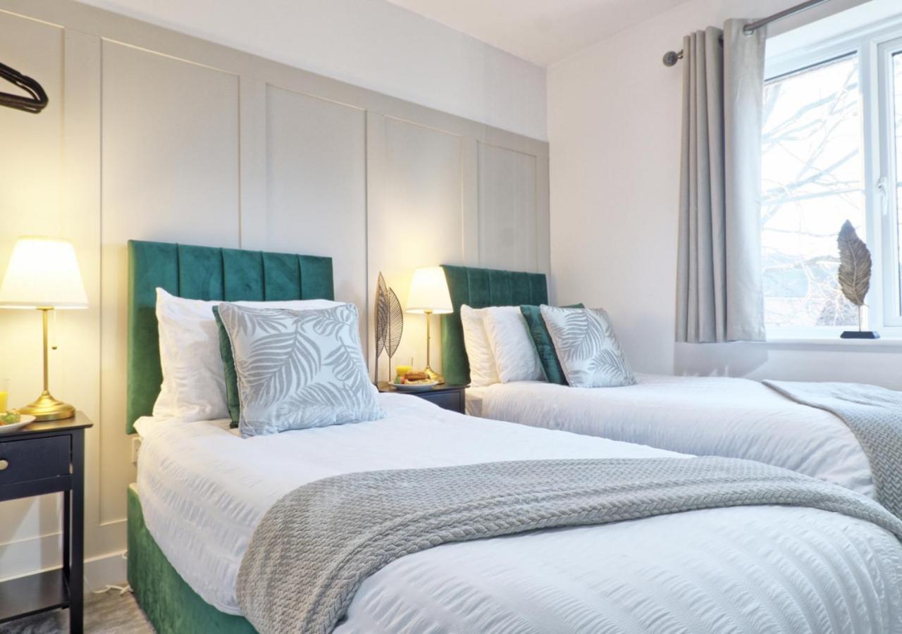 - 4 Bedroom - Sleeps 8 - Long Term - Business - Contractors - Families * Colchester
