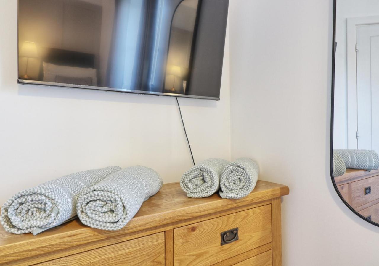 - 4 Bedroom - Sleeps 8 - Long Term - Business - Contractors - Families