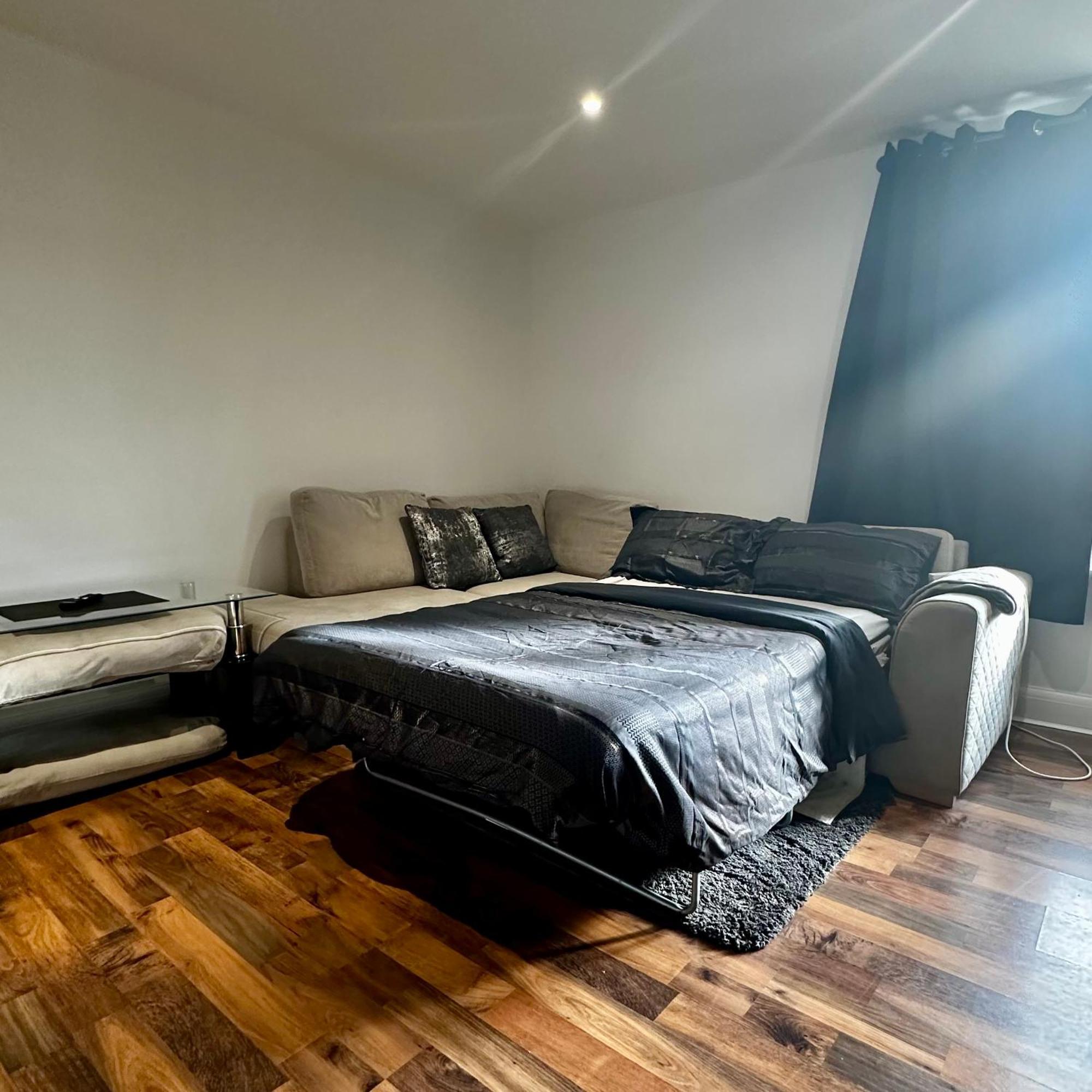 Two Bedroom Flat Town Centre Apartment Colchester