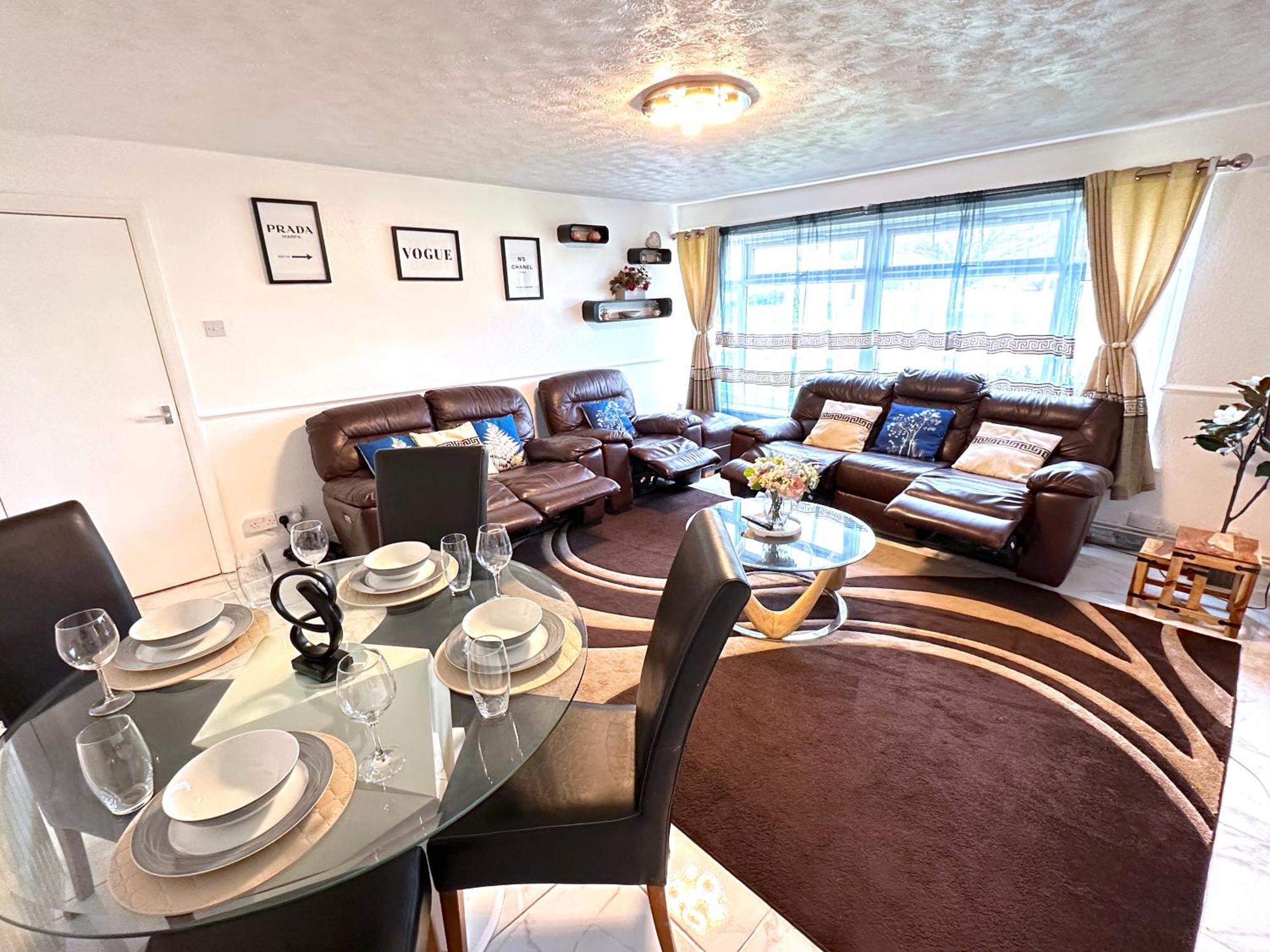 Luxury With Free Parking Colchester