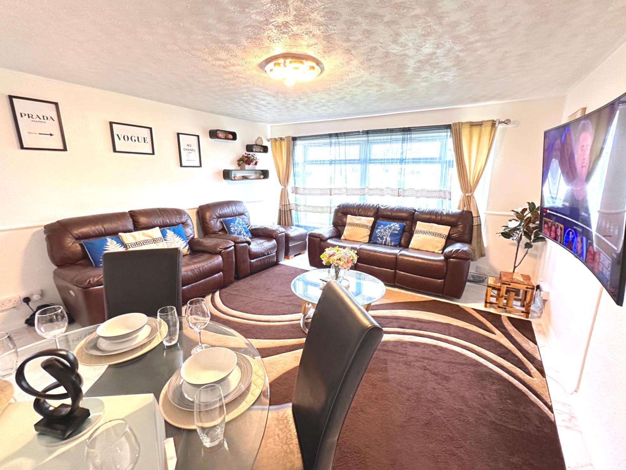 Luxury With Free Parking Colchester