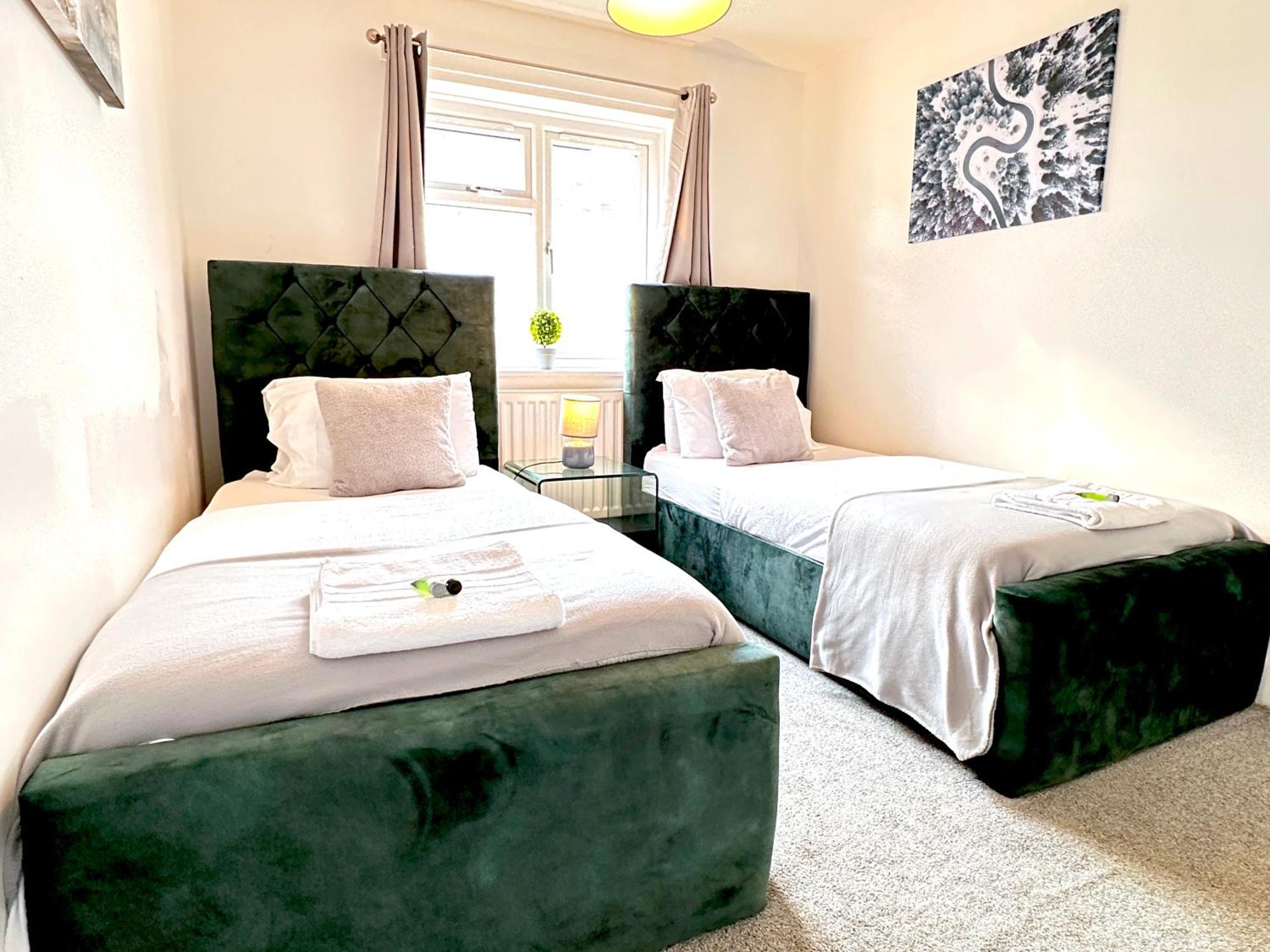 Luxury With Free Parking * Colchester