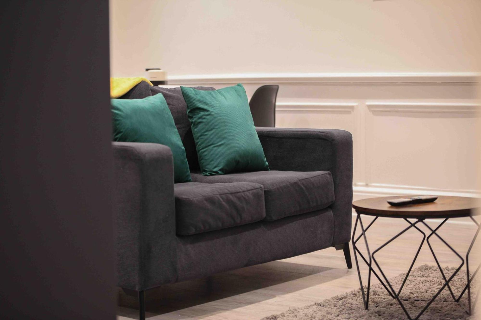 Castle Hill Apartment *