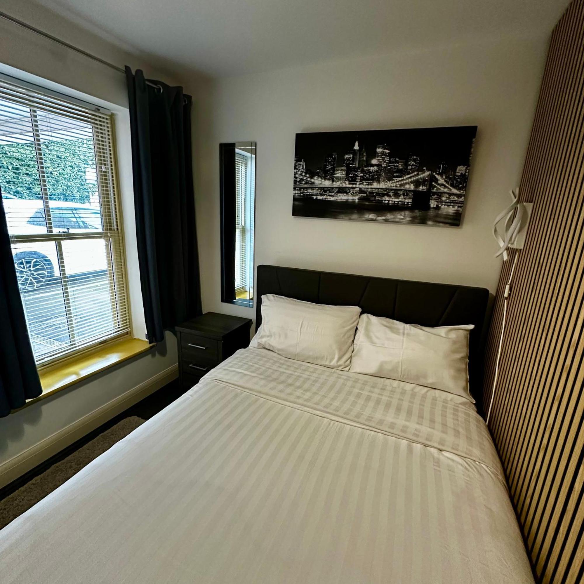 2 Bedroom Flat Ground Floor Town Centre
