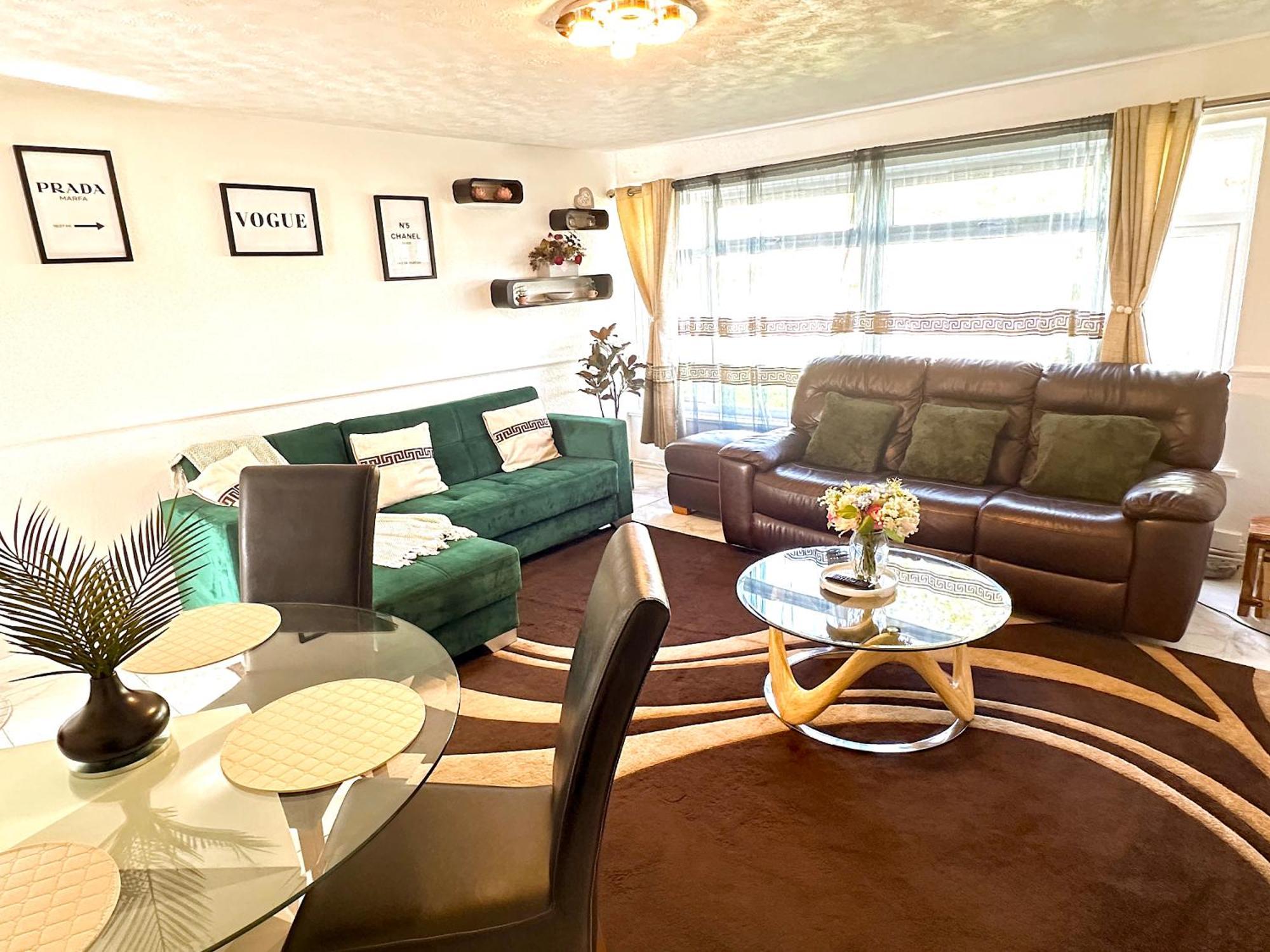 Luxury With Free Parking Apartment Colchester