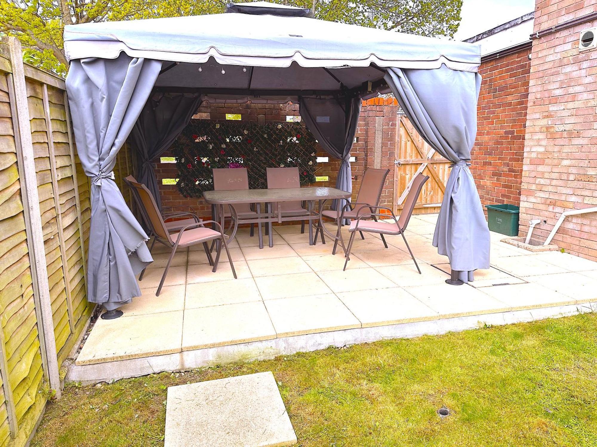 Luxury With Free Parking Colchester