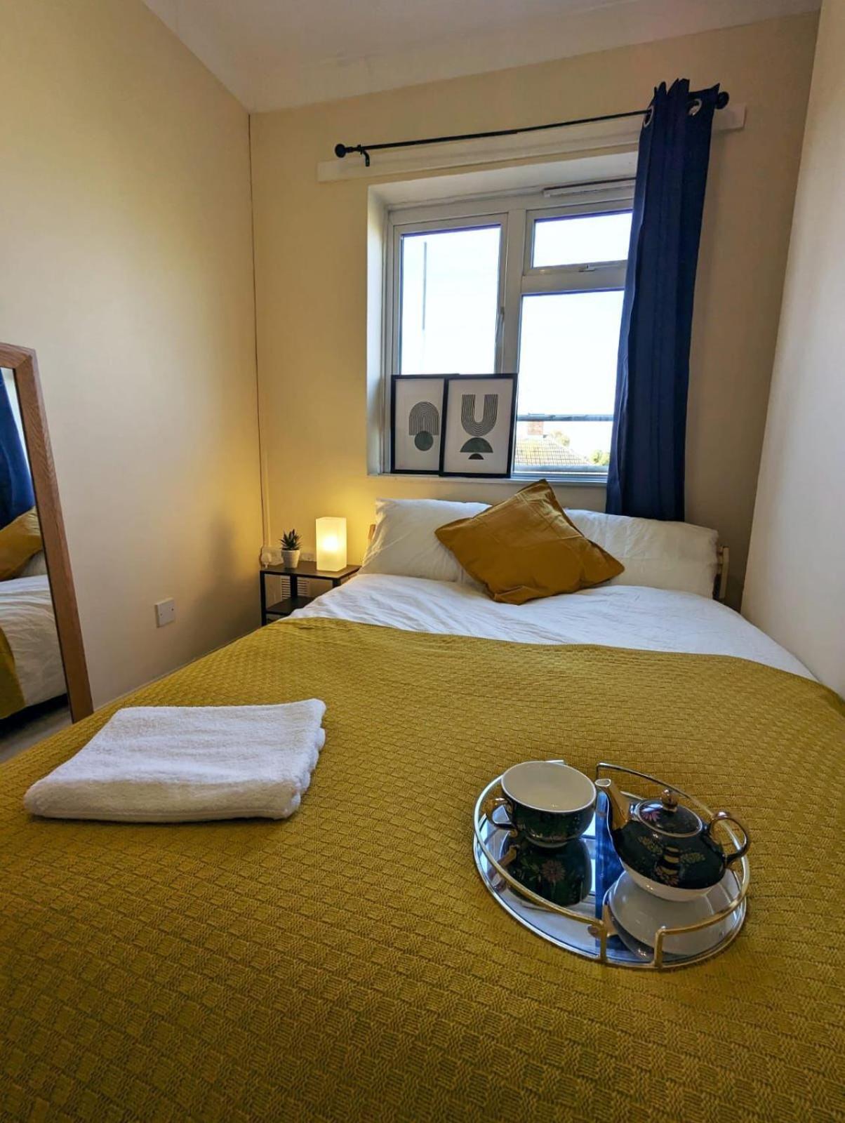 Professional 3-bed Flat Colchester