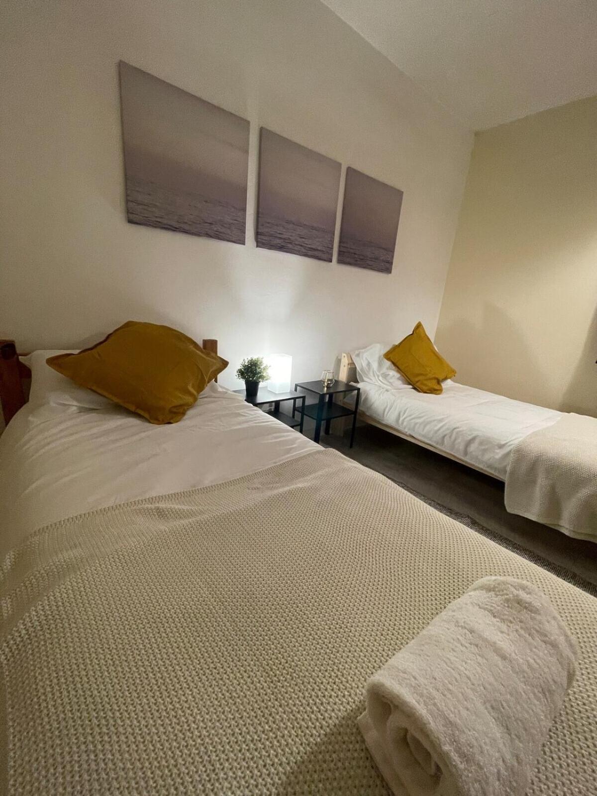 Apartment Professional 3-bed Flat Colchester