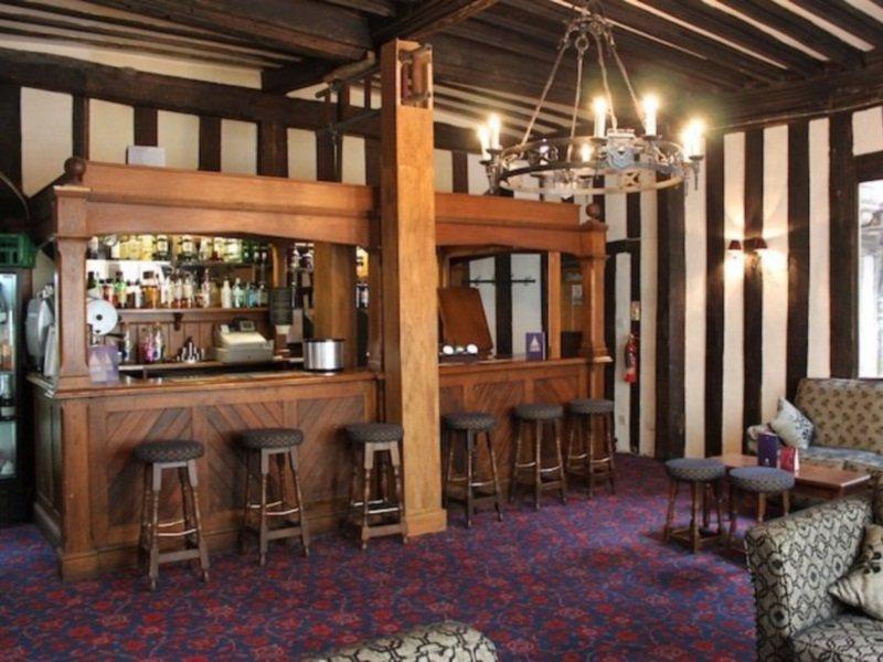 Brook Red Lion 3*
