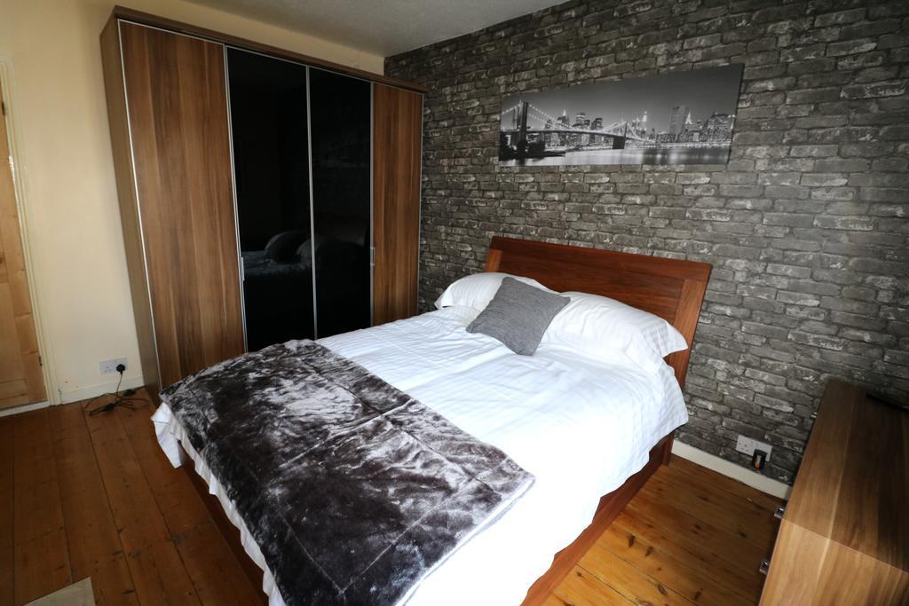 Victoria House 3* Colchester