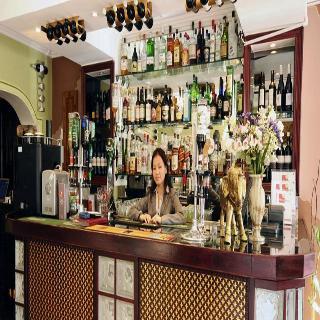 Globe Hotel 3*