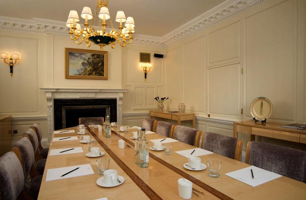 Greyfriars Hotel 4*