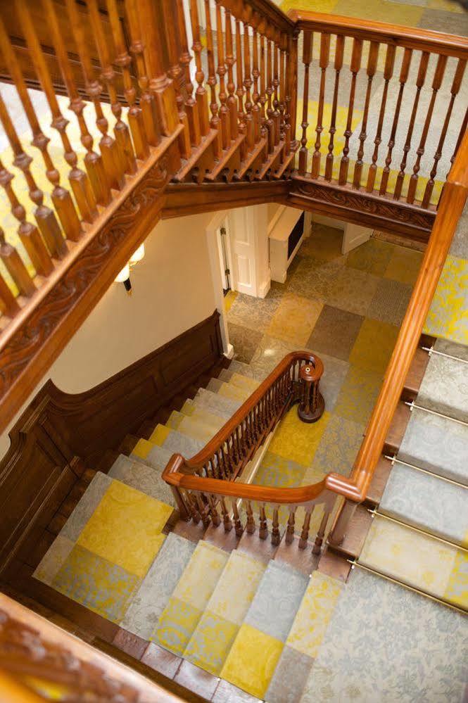 Greyfriars Hotel 4*