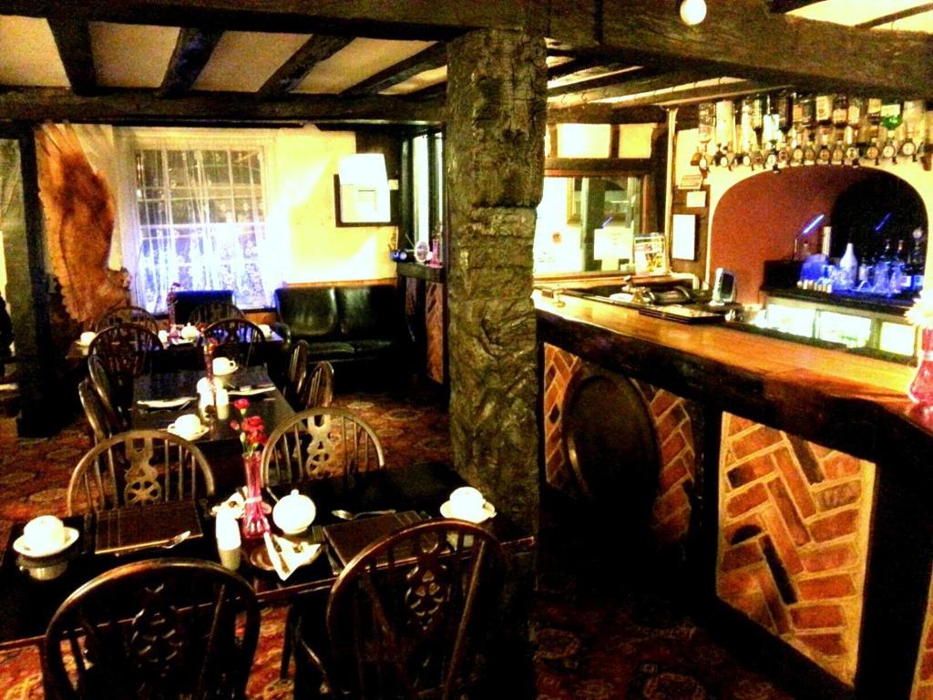 Riverside Hotel 3*