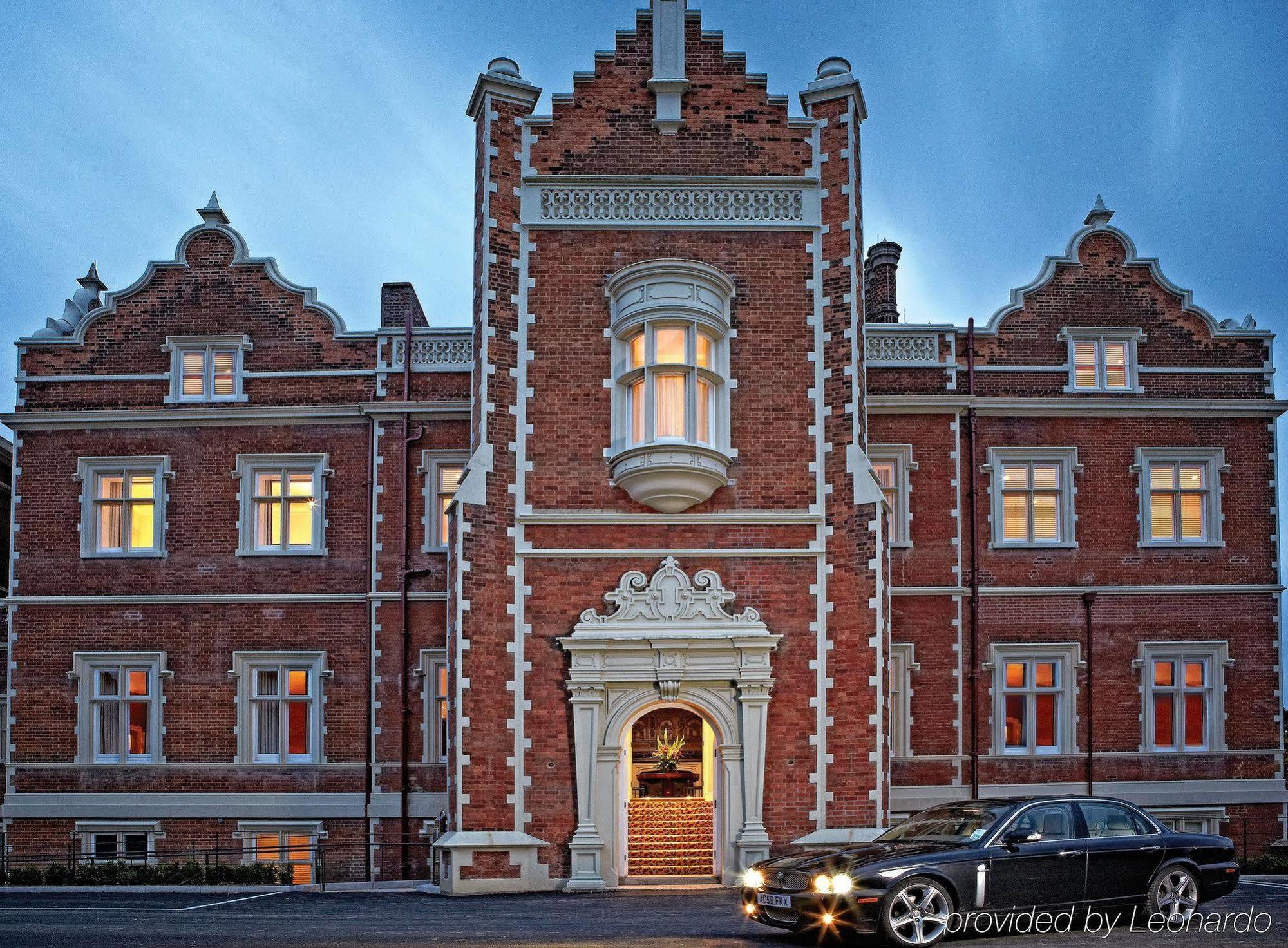 Hotel Wivenhoe House 4*