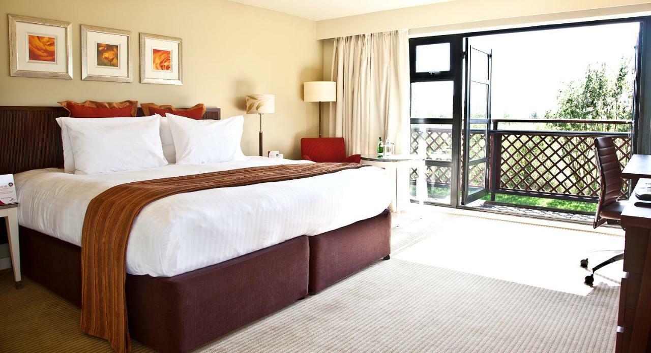 Five Lakes Hotel