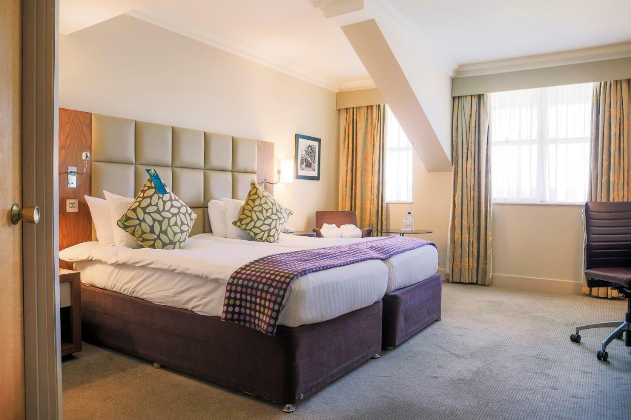 Five Lakes Hotel 4*