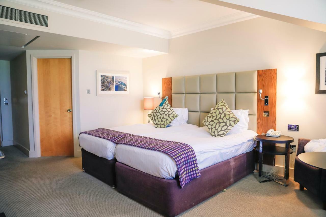 Five Lakes 4* Colchester