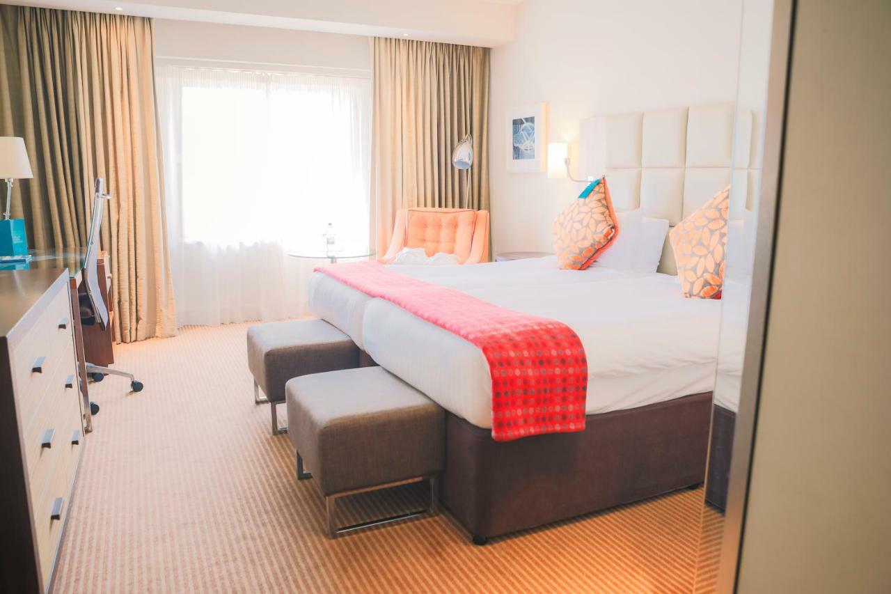 Five Lakes Hotel