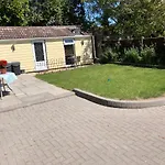 Cosy 1 Bed Garden Annexe