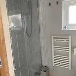 Cosy 1 Bed Garden Annexe