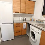 2-Bed, Sleeps 5, 2 Bath, Parking, Wifi