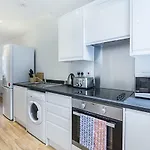 Corporate Accommodation, Contractor Housing & Leisure Stays At Abbeygate One