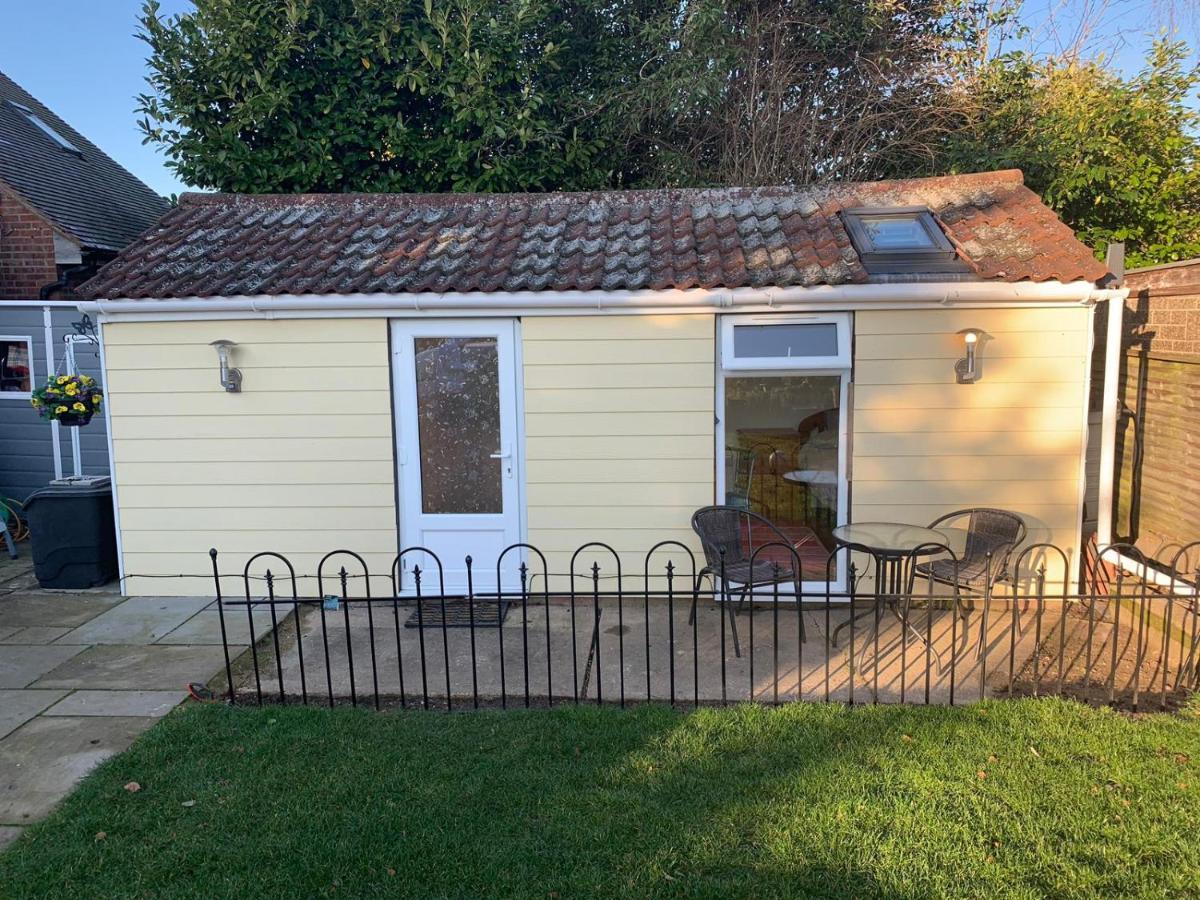 Cosy 1 Bed Garden Annexe Apartment