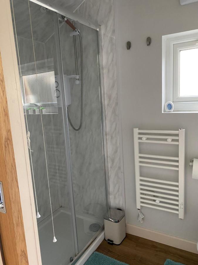 Cosy 1 Bed Garden Annexe Apartment