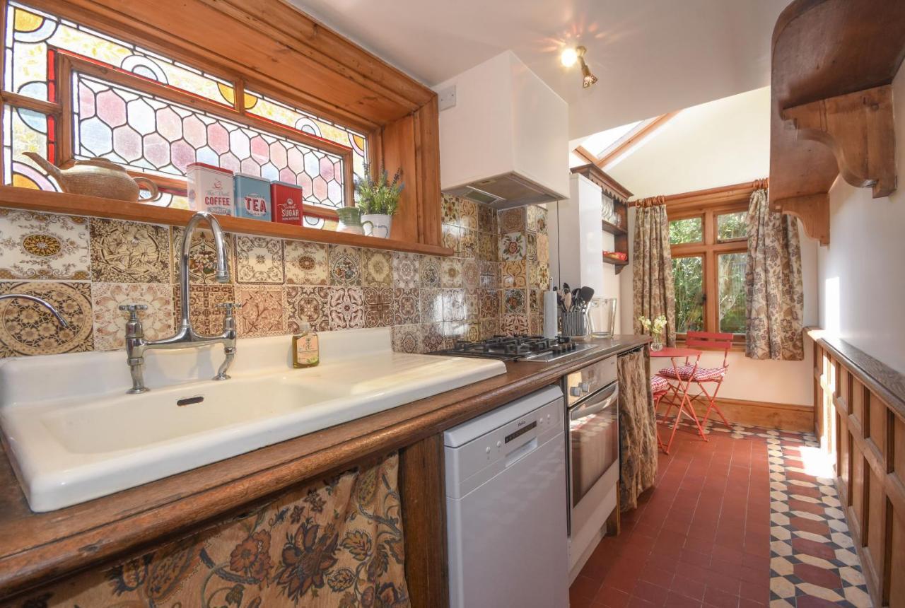 Holiday home Unique Period One Bedroom House In
