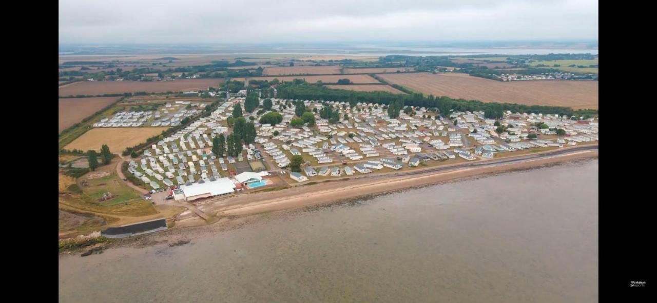 Fantastic Family 3-bed Static Caravan Cooper Bea Holiday home Colchester