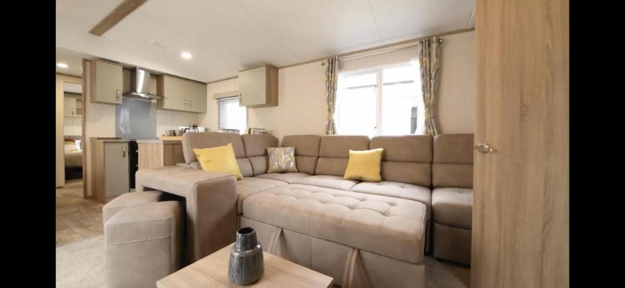 Holiday home Fantastic Family 3-bed Static Caravan Cooper Bea Colchester