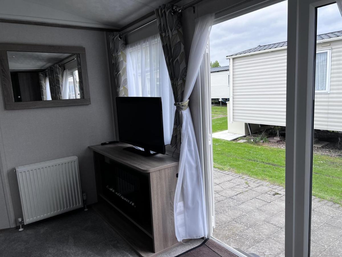 Fantastic Family 3-bed Static Caravan Cooper Bea * Colchester