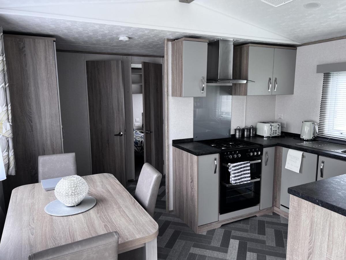 Fantastic Family 3-bed Static Caravan Cooper Bea Colchester