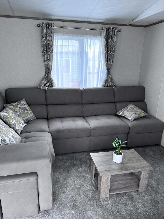 Fantastic Family 3-bed Static Caravan Cooper Bea *