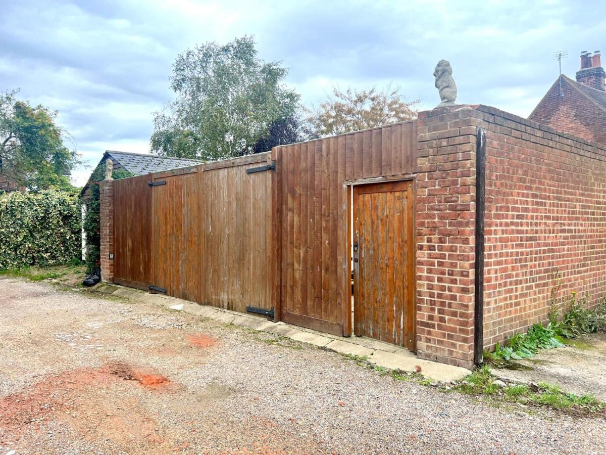 Apartment Duchess 2 Modern 3br In Ideal For Long Colchester
