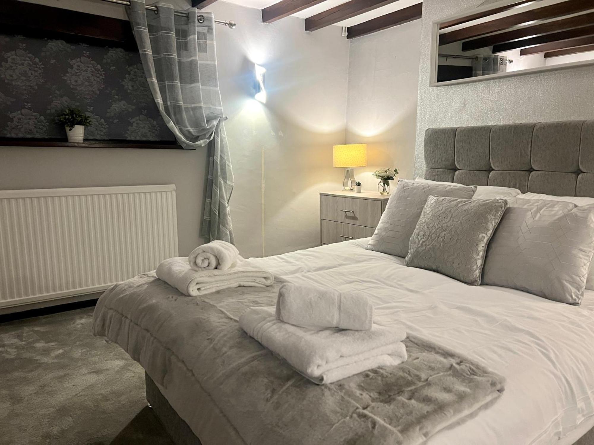 Apartment Duchess 2 Modern 3br In Ideal For Long Colchester