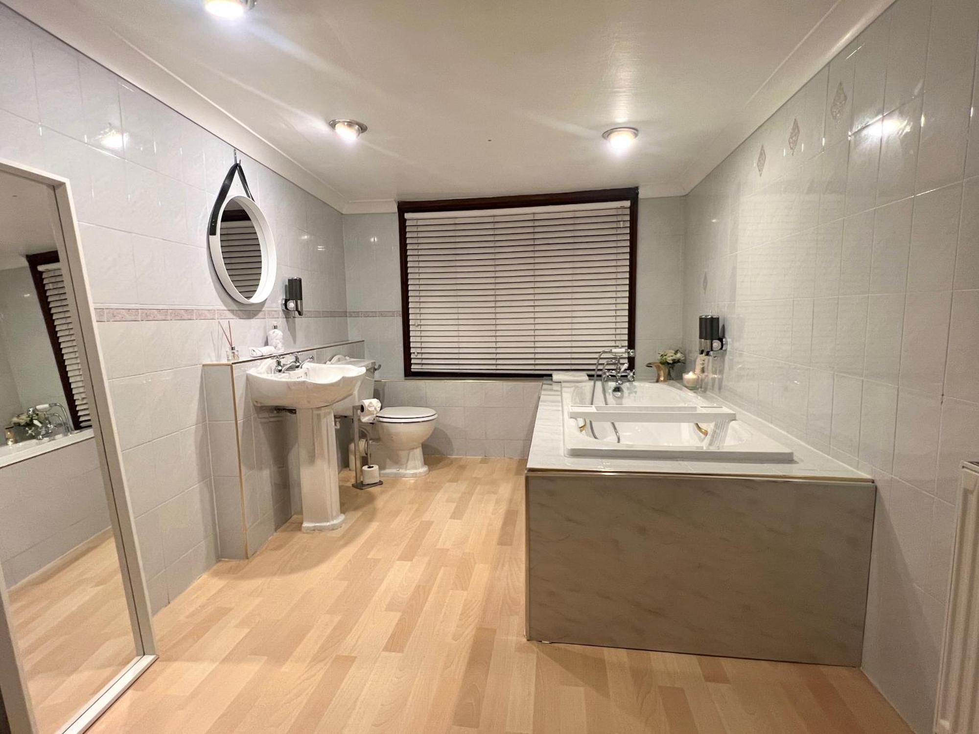 Duchess 2 Modern 3br In Ideal For Long