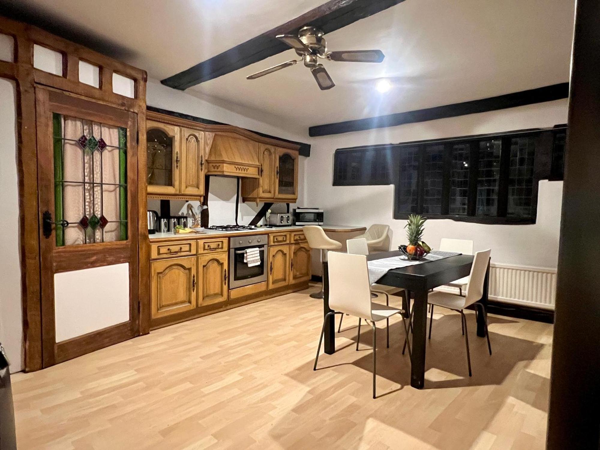 Duchess 2 Modern 3br In Ideal For Long Apartment *