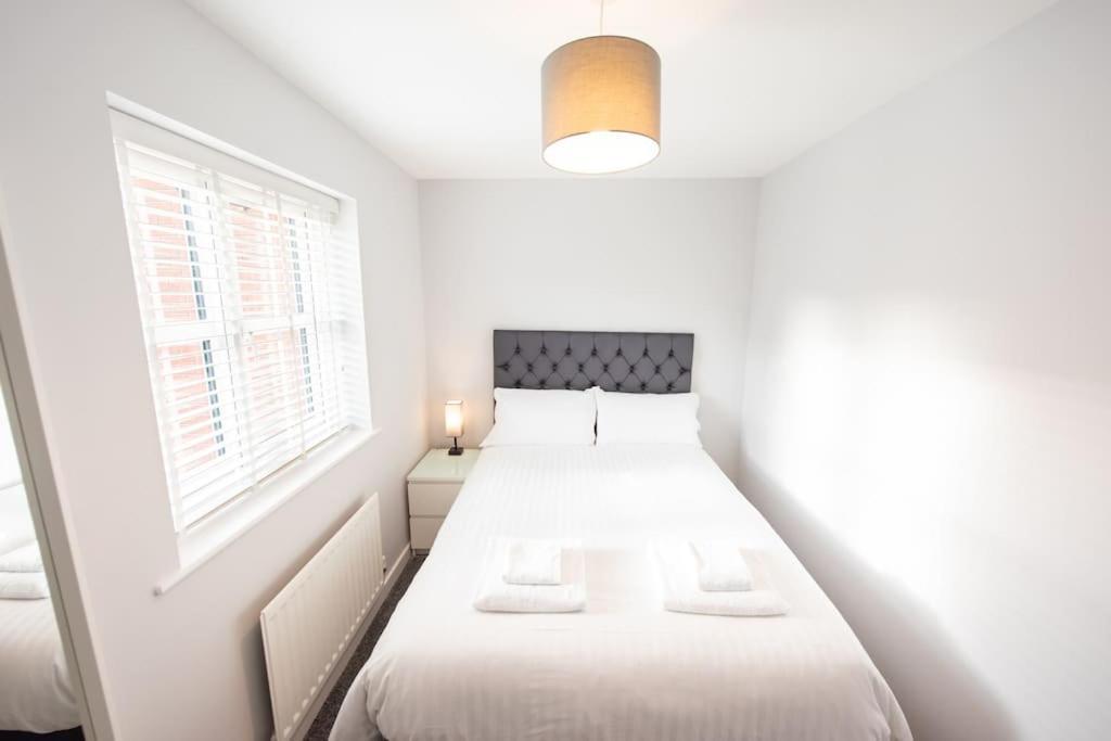 Two Double Bed Coach House With Parking Fast Wifi Colchester
