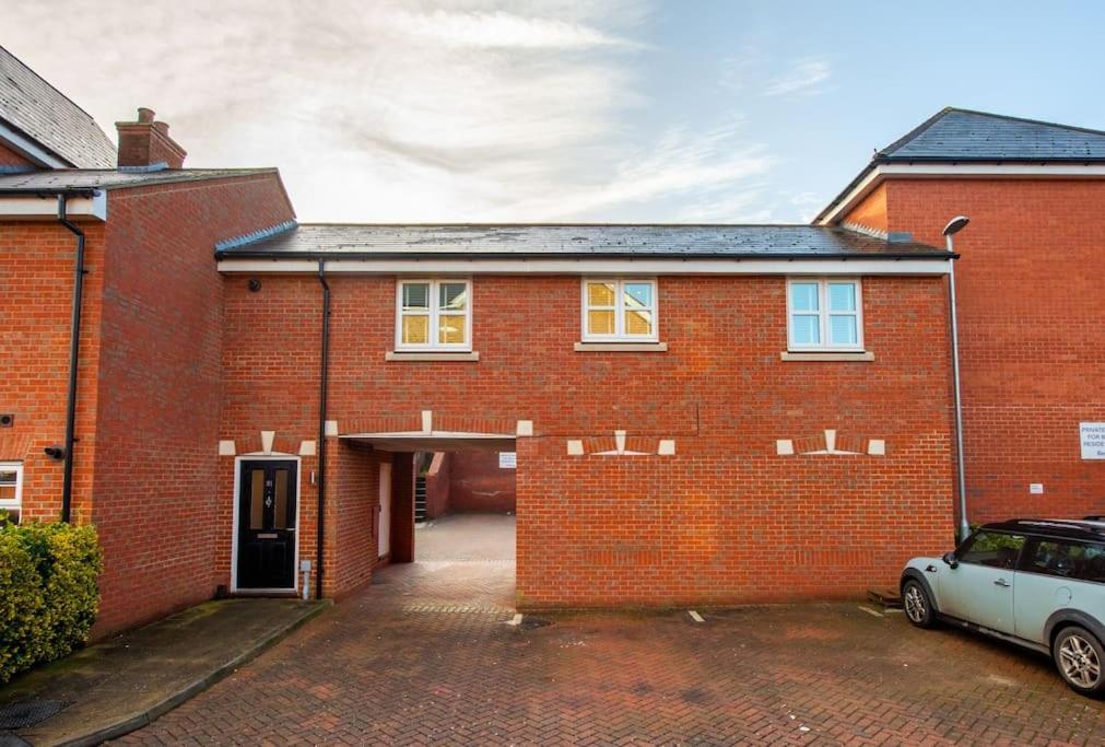 Two Double Bed Coach House With Parking Fast Wifi Colchester